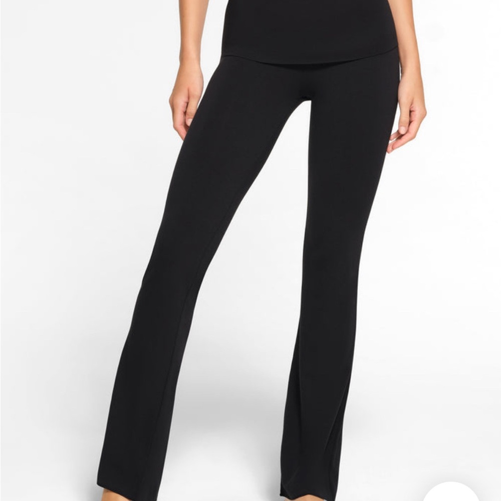 Skims cotton fold over pants
